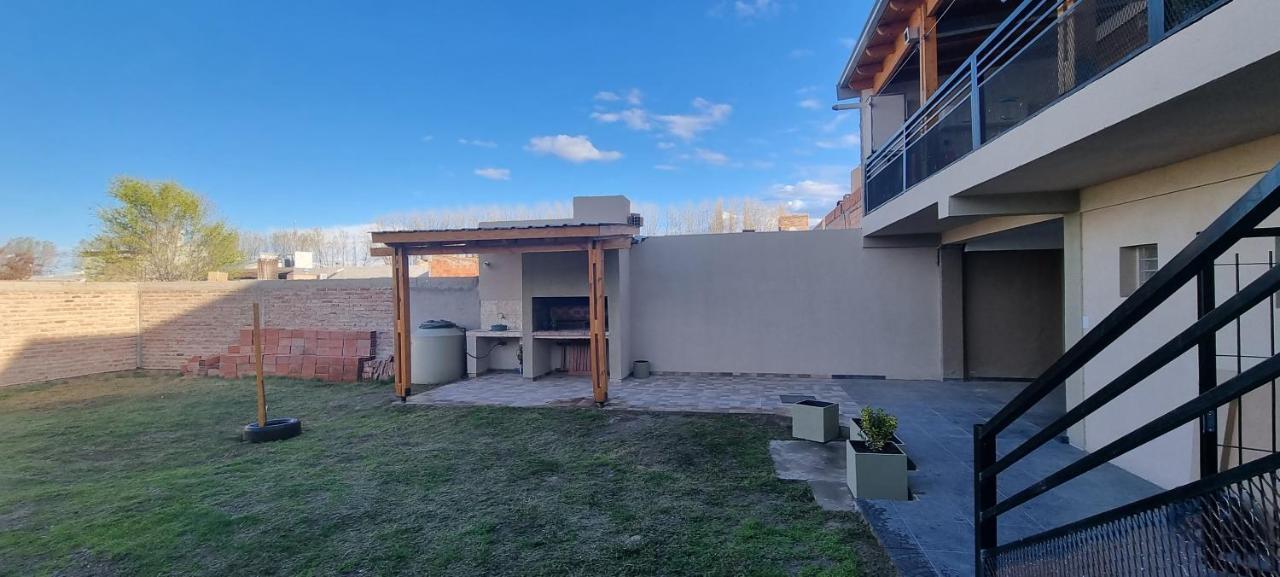 Complejo Boulevard Apartment Plottier