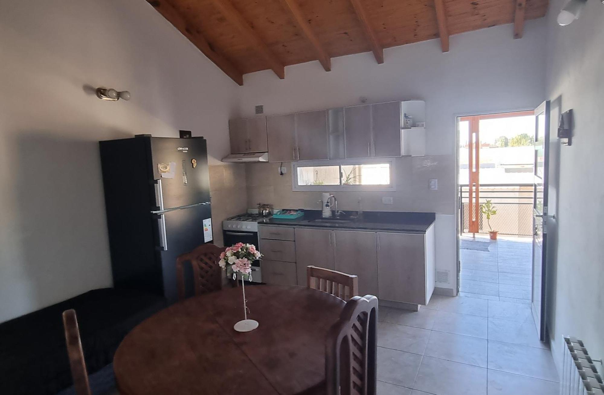 Complejo Boulevard Apartment Plottier